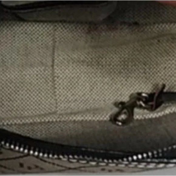 Dooney & Bourke shoulder bag and wristlet combo - Picture 4 of 16